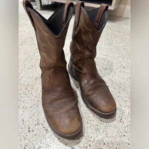 Justin women cowgirl boots size 8